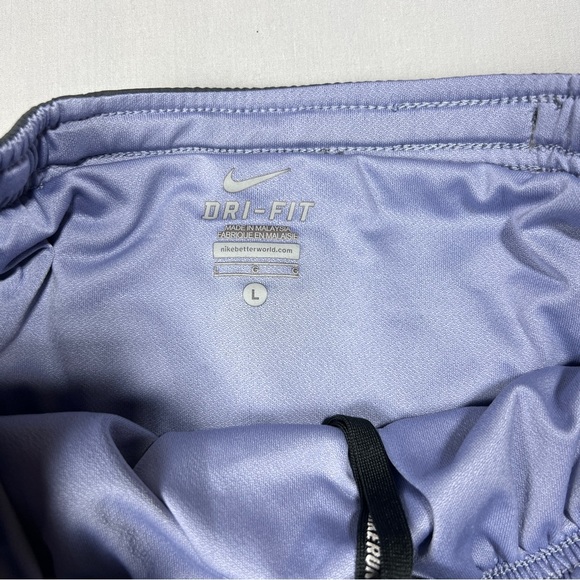 Nike Dri-Fit Women’sBlack Athletic Shorts with Purple Stripes Size L - Picture 3 of 5